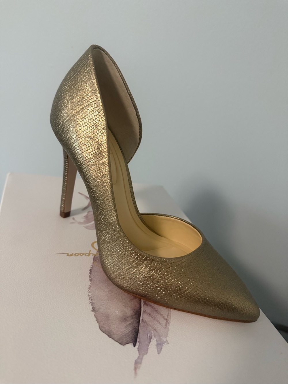 Jessica Simpson Metallic Gold Pointed-Toe Stiletto Pump